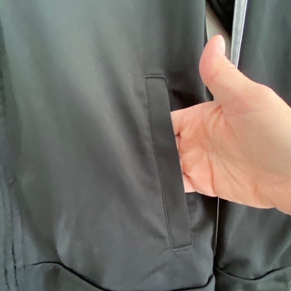 Classic Adidas black with white stripes full zip jacket Youth size L - Picture 9 of 11